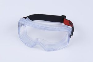 3M GoggleGear Eye Protective Goggle 3000 Series, Clear Scotchgard Anti-Fog/Anti-Scratch Lens, Premium Cloth Strap, PVC Shroud, 1 Pair, GG3101-SGAF, ANSI Z87.1, CSA Z94.3, D3 D4 Rating